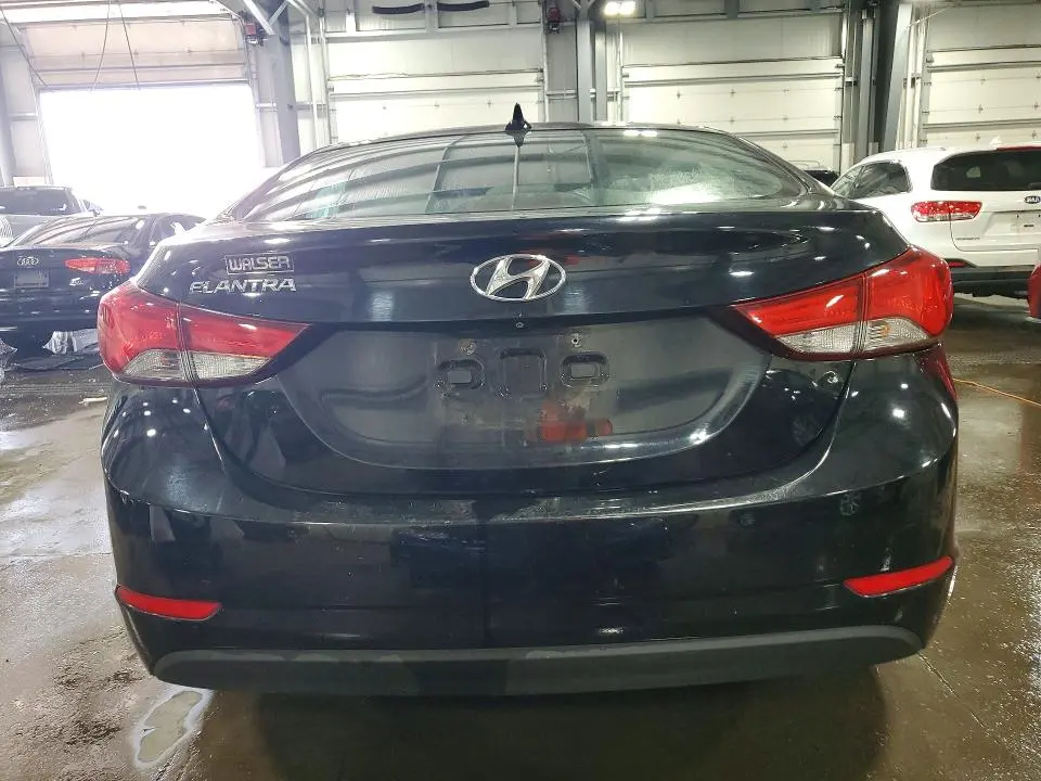 2014 HYUNDAI ELANTRA SE  