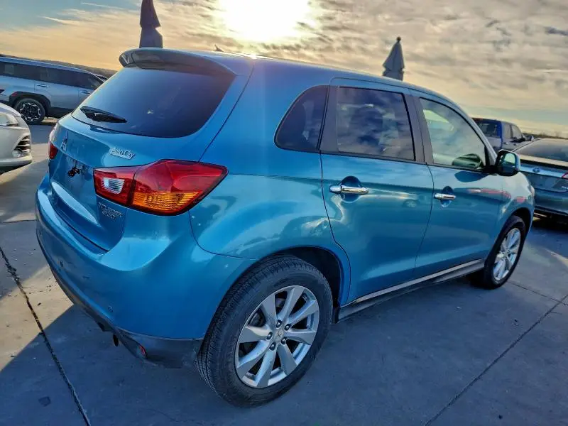 2014 MITSUBISHI OUTLANDER SPORT ES  