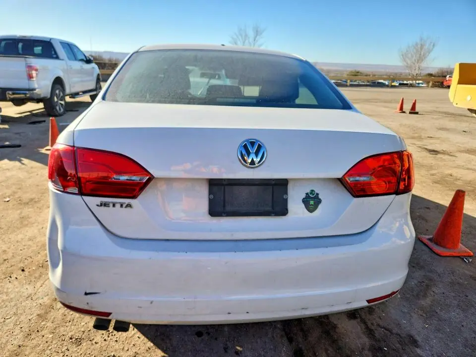 2012 VOLKSWAGEN JETTA BASE  