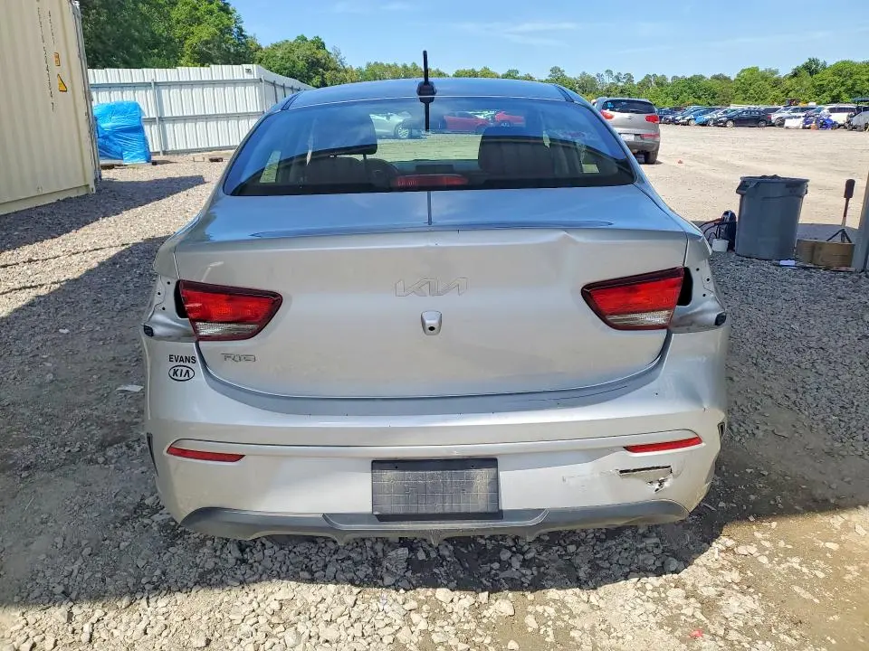 2022 KIA RIO S  