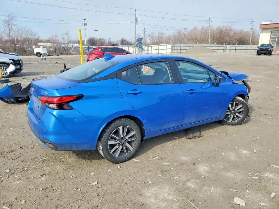 2020 NISSAN VERSA SV  