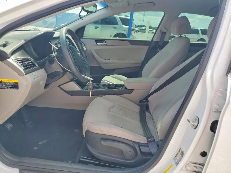 2016 HYUNDAI SONATA SE  