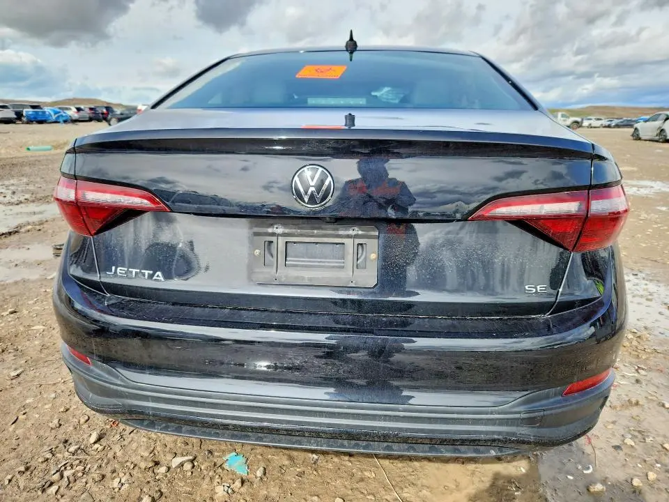 2022 VOLKSWAGEN JETTA SE  