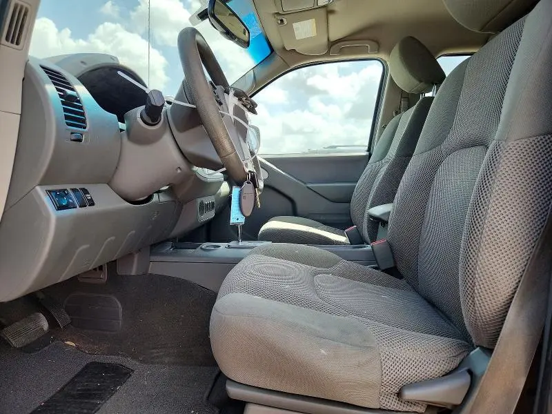 2021 NISSAN FRONTIER SV  