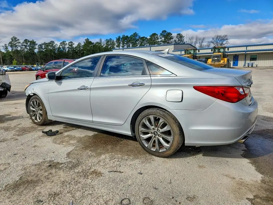 2011 HYUNDAI SONATA SE  