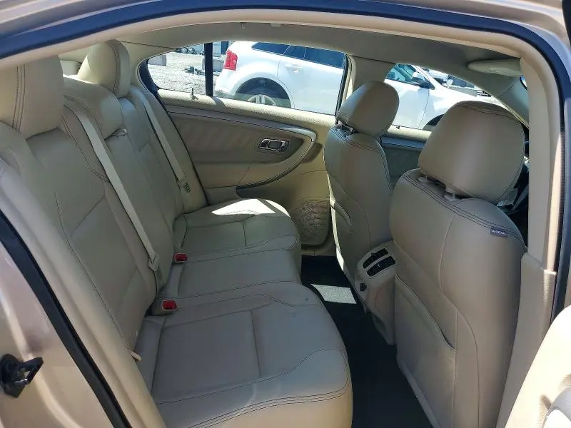 2017 FORD TAURUS SEL  