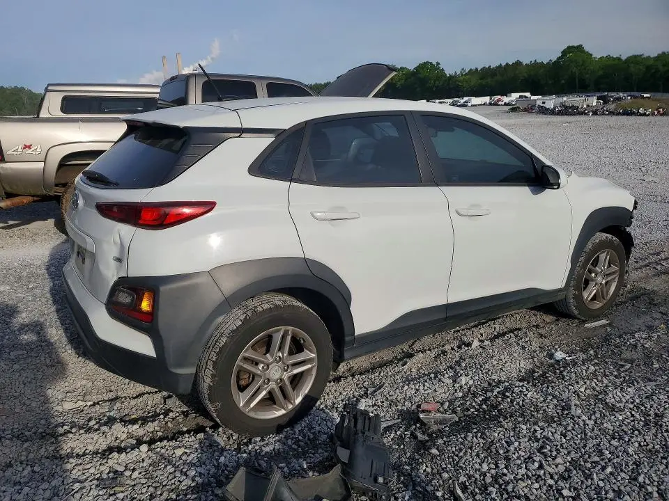 2020 HYUNDAI KONA SE  