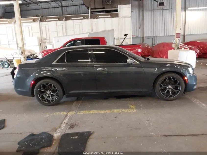 2017 CHRYSLER 300C  