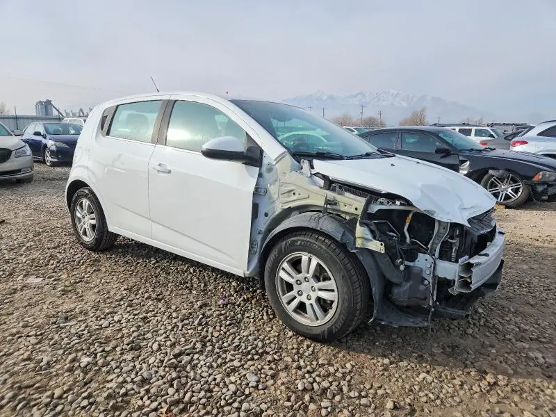 2014 CHEVROLET SONIC LT  