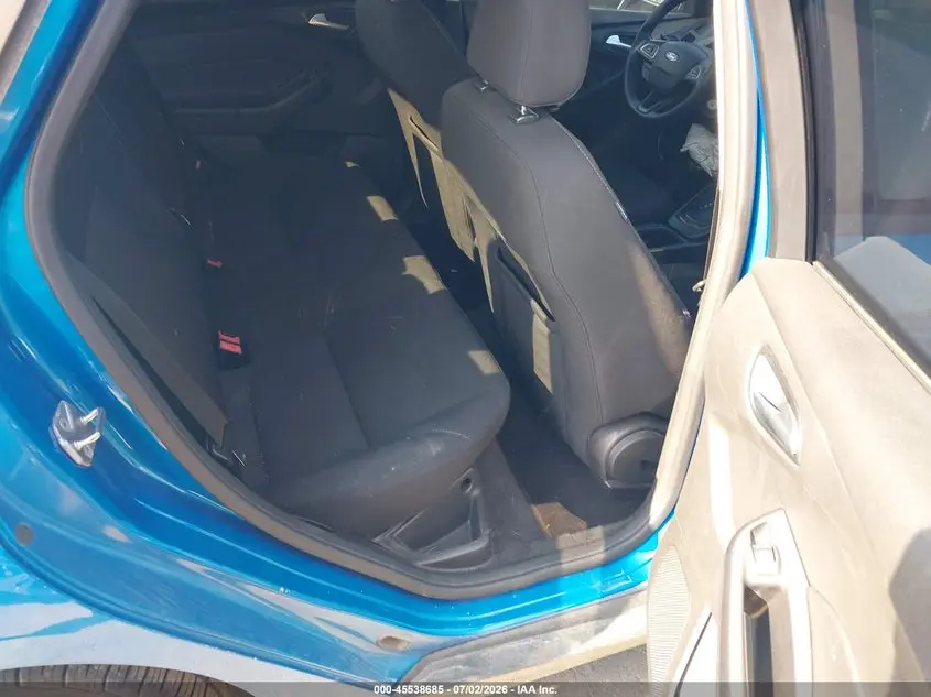 2016 FORD FOCUS SE