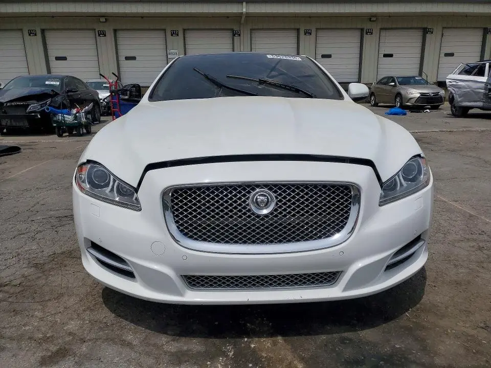 2013 JAGUAR XJL PORTFOLIO  