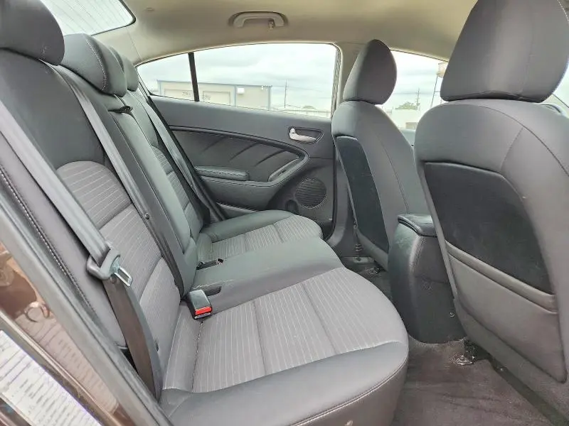 2018 KIA FORTE LX  