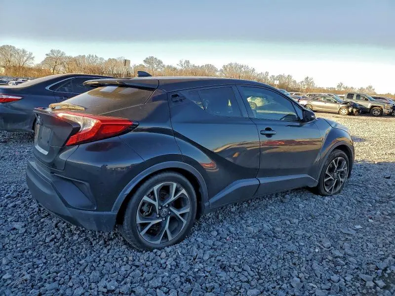 2021 TOYOTA C-HR XLE  