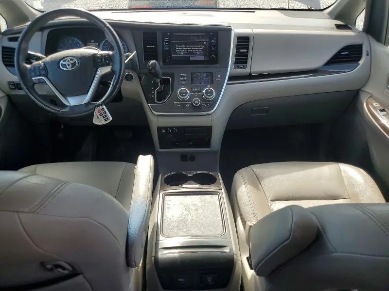 2017 TOYOTA SIENNA XLE PREMIUM 7-PASSENGER  