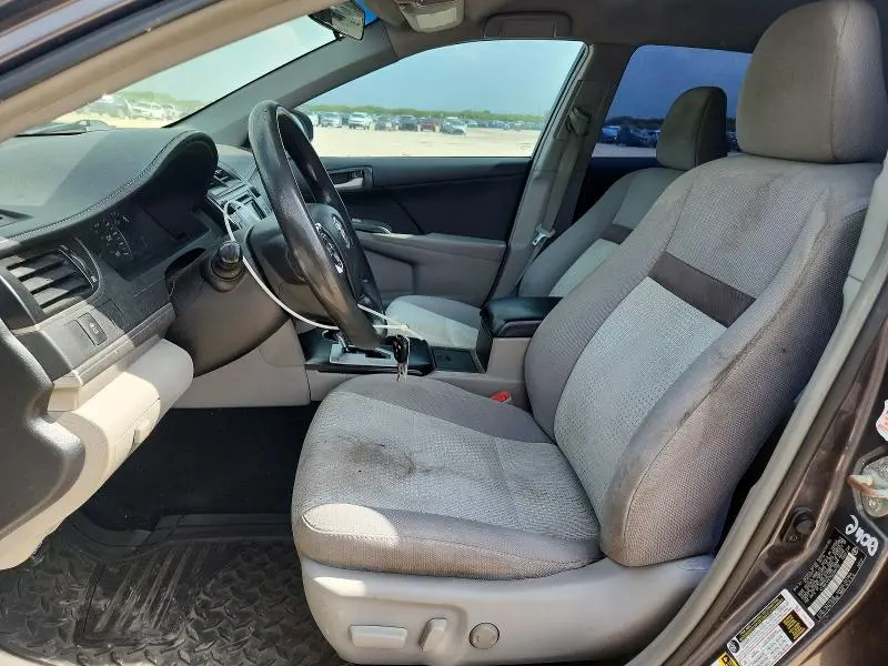 2014 TOYOTA CAMRY LE  