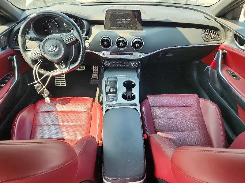 2018 KIA STINGER GT2  