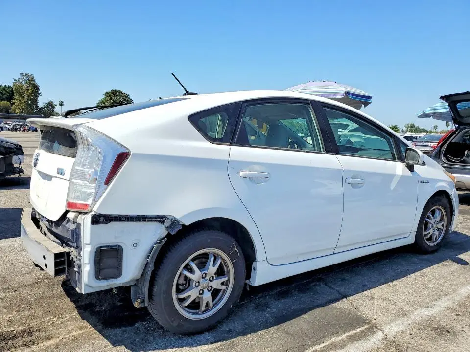 2010 TOYOTA PRIUS II  