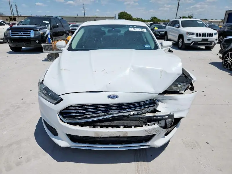 2016 FORD FUSION SE  