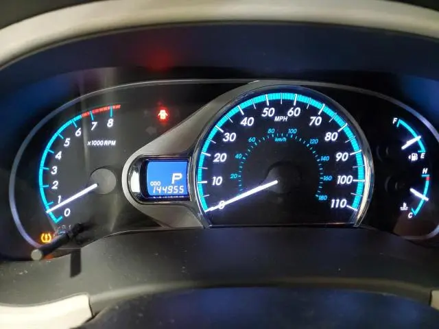 2013 TOYOTA SIENNA XLE  