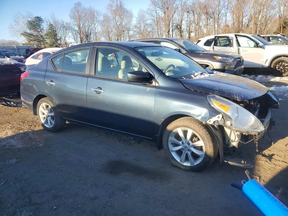 2015 NISSAN VERSA S  