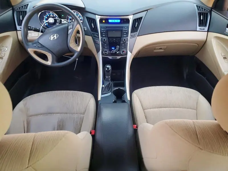 2012 HYUNDAI SONATA GLS  