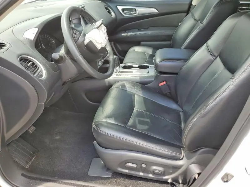 2017 NISSAN PATHFINDER SL  