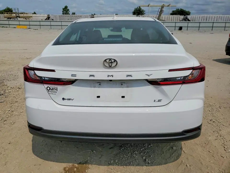 2025 TOYOTA CAMRY LE  