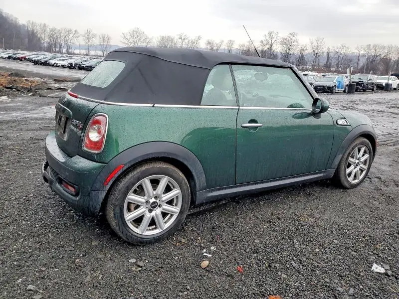 2015 MINI COOPER S  