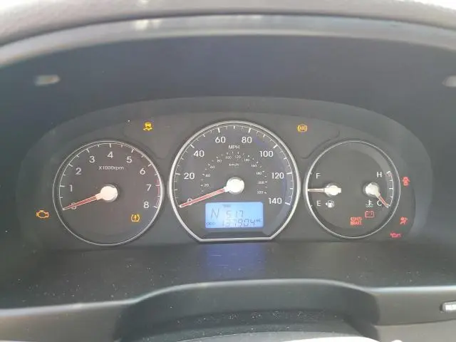 2010 HYUNDAI SANTA FE SE  