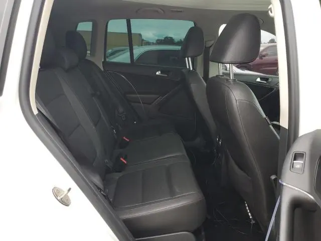 2015 VOLKSWAGEN TIGUAN S  