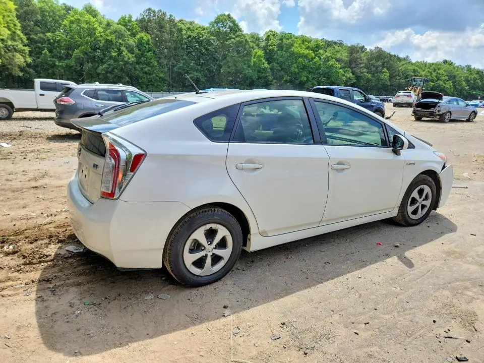 2013 TOYOTA PRIUS THREE  