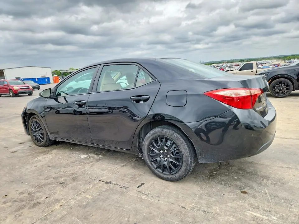 2017 TOYOTA COROLLA LE  