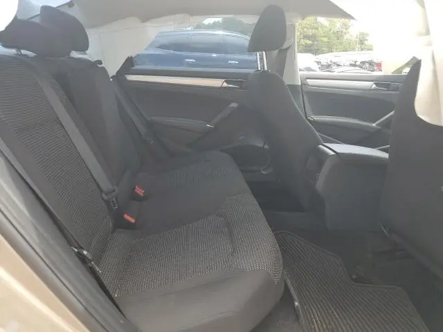 2017 VOLKSWAGEN PASSAT S  