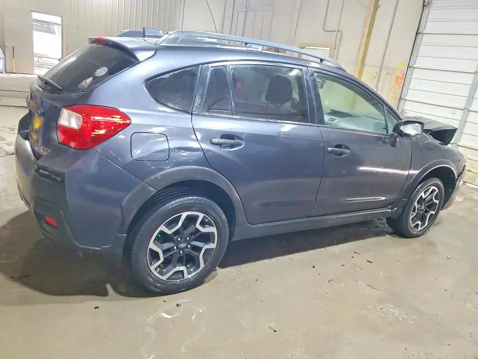 2017 SUBARU CROSSTREK LIMITED  