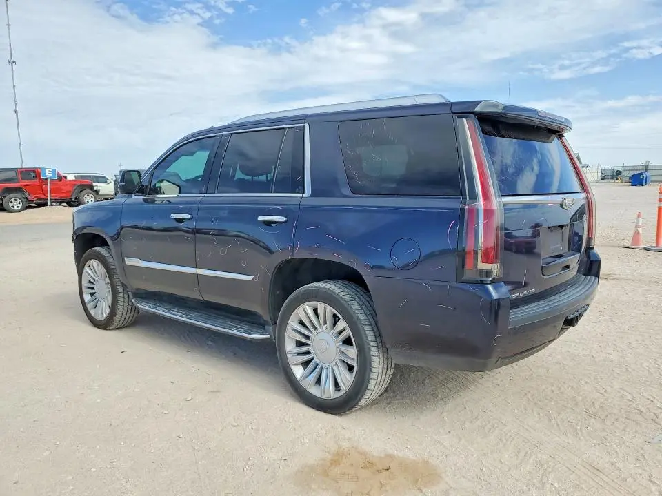 2017 CADILLAC ESCALADE LUXURY  