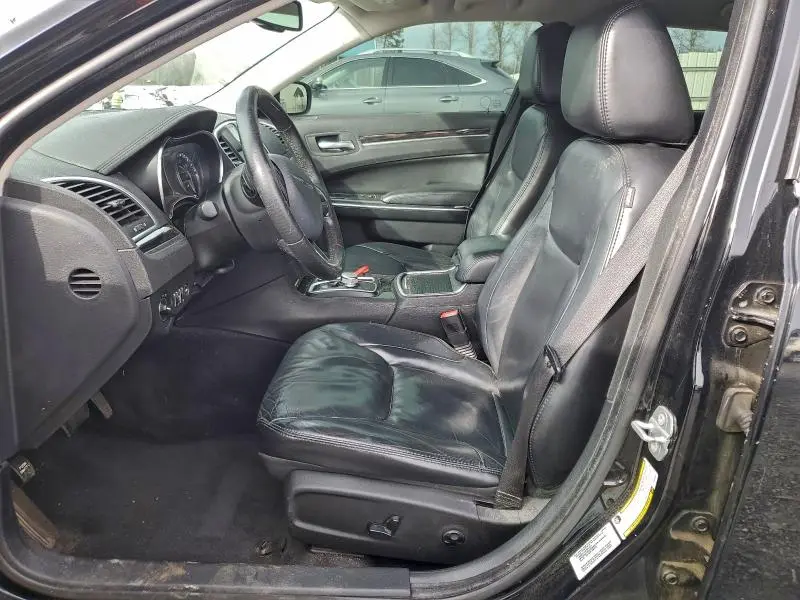 2015 CHRYSLER 300 LIMITED  