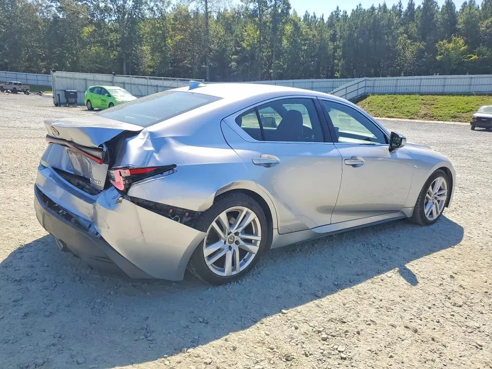 2021 LEXUS IS 300  