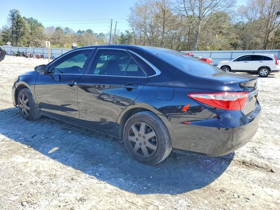 2017 TOYOTA CAMRY LE  