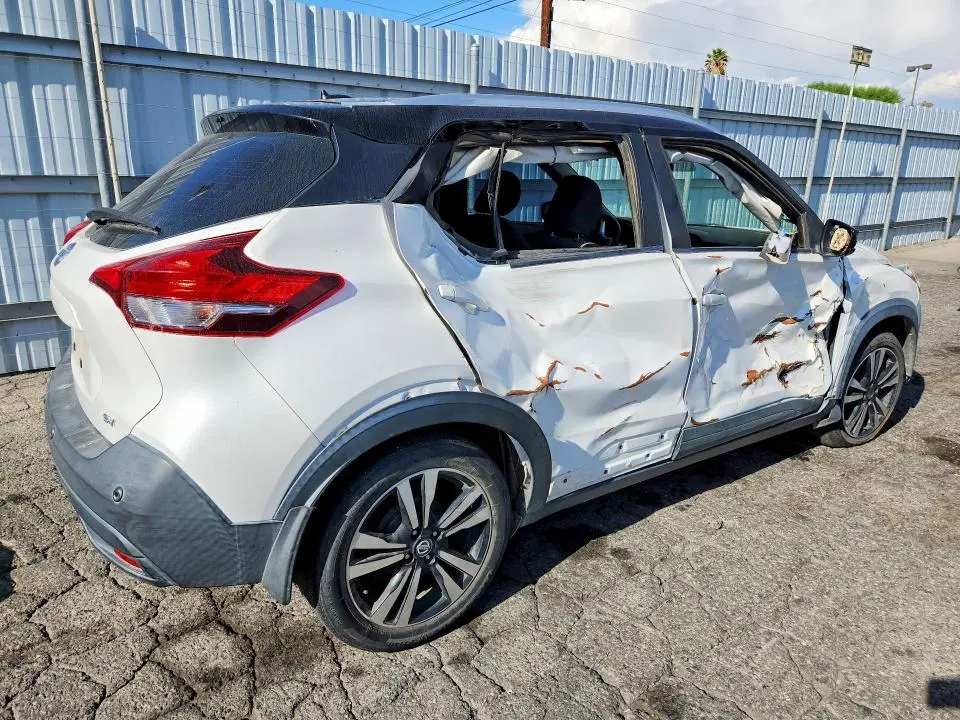 2020 NISSAN KICKS SV  
