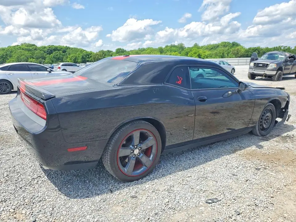 2013 DODGE CHALLENGER SXT  