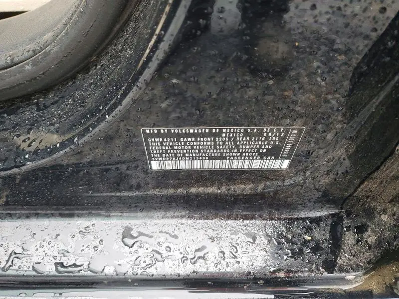 2013 VOLKSWAGEN JETTA SE  