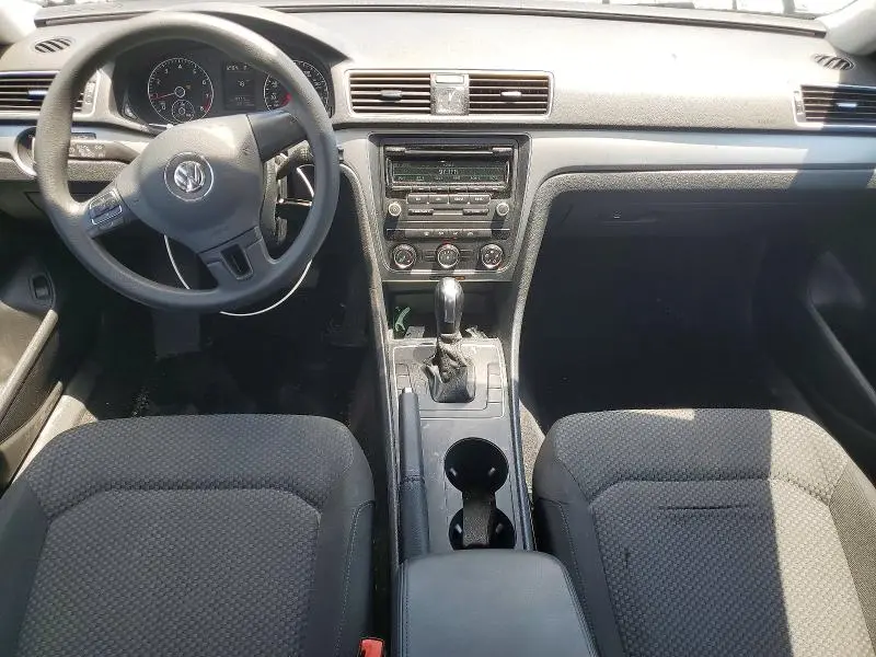 2014 VOLKSWAGEN PASSAT S  
