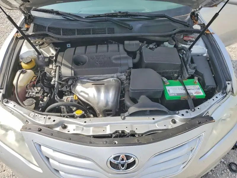2011 TOYOTA CAMRY LE  