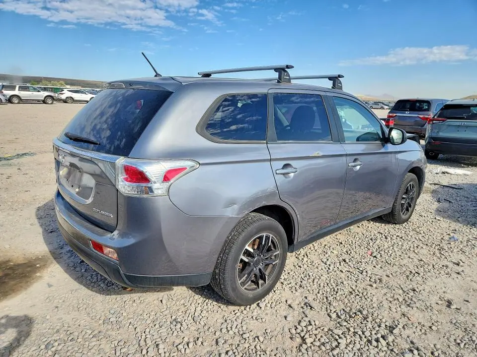 2014 MITSUBISHI OUTLANDER ES  
