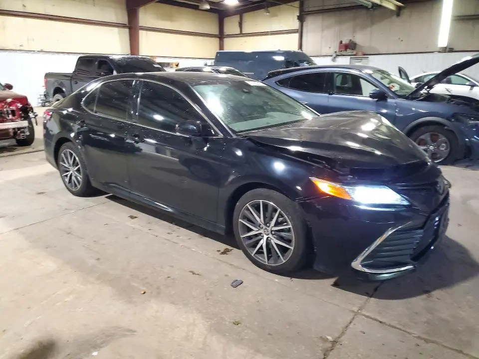 2023 TOYOTA CAMRY XLE  