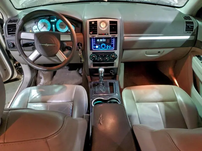 2010 CHRYSLER 300 TOURING  