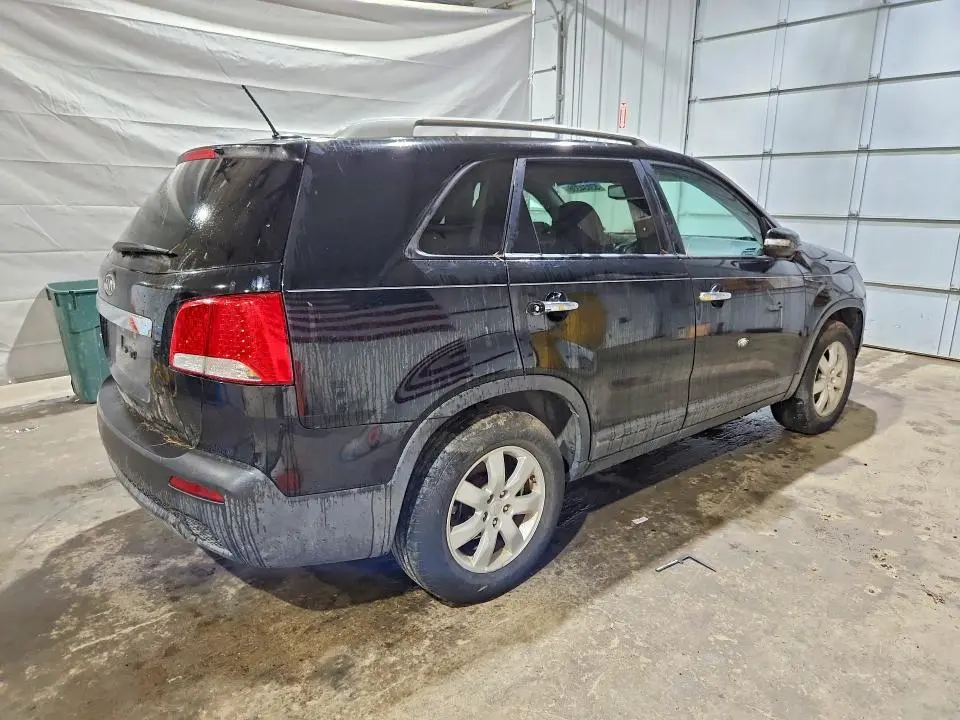 2012 KIA SORENTO LX  