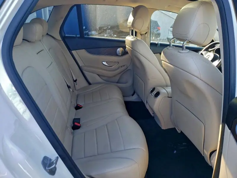 2019 MERCEDES-BENZ GLC 300 4MATIC  