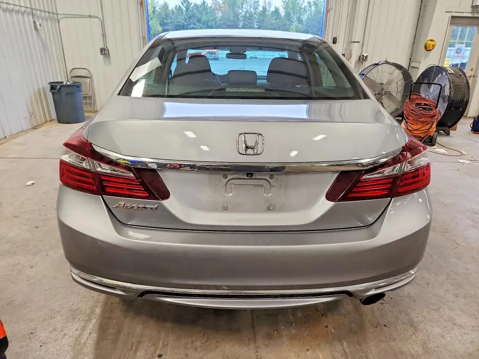 2016 HONDA ACCORD LX  