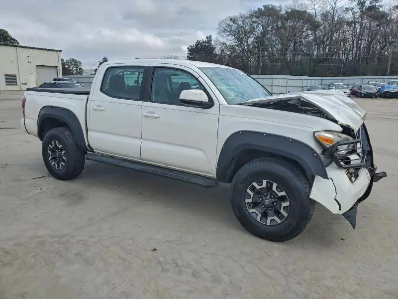 2017 TOYOTA TACOMA DOUBLE CAB  
